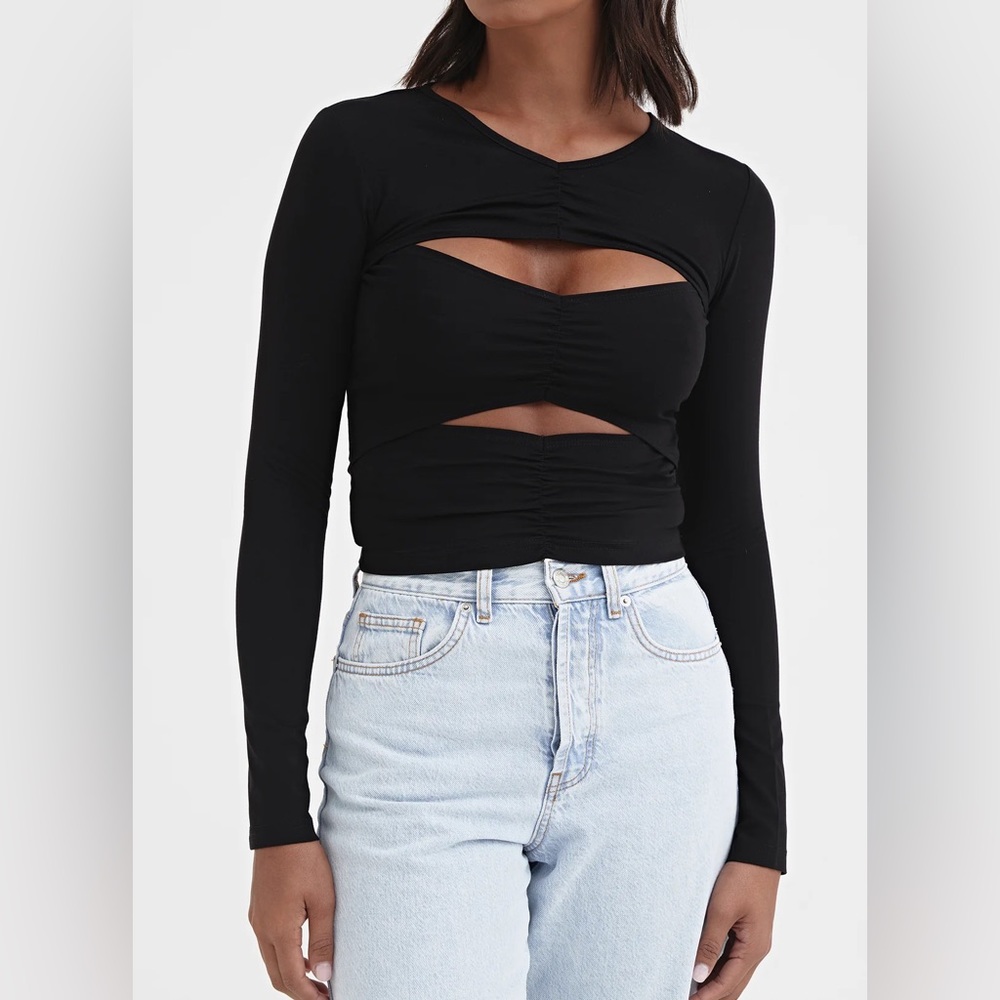 4th and Reckless Black Ruched Cut Out Top - Black - Picture 5 of 6